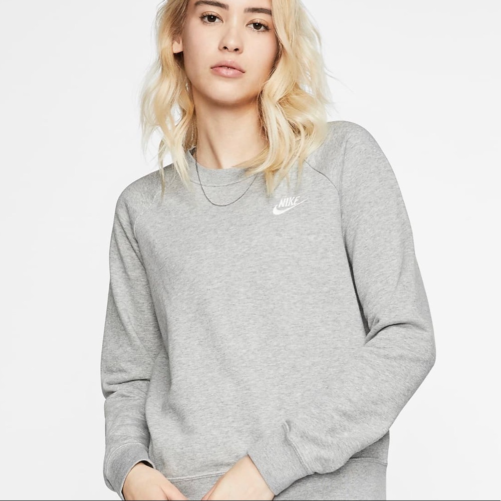 Nike Sportswear Essential Women's Fleece Crewneck Sweater